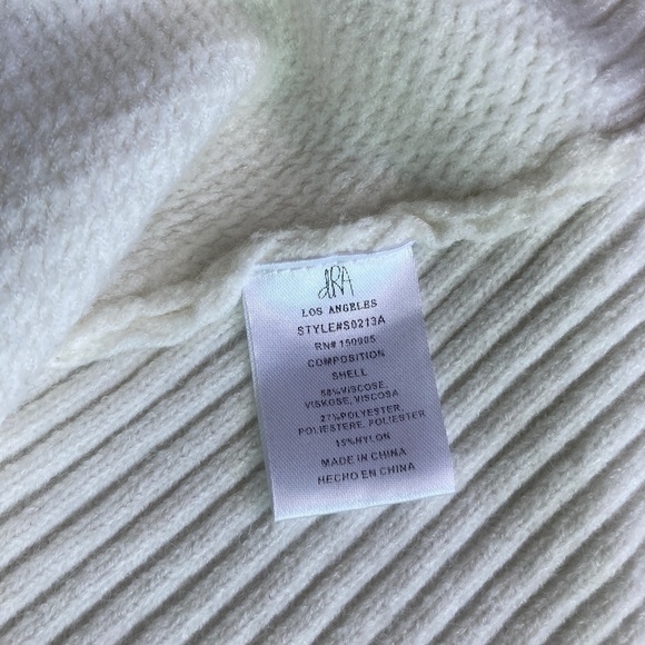 NWOT DRA Keiko Button Down Textured Ribbed Knit Cardigan in White - Picture 2 of 5